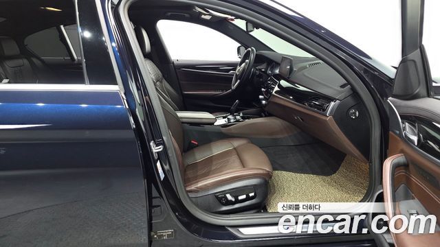 BMW 5-Series 530i xDrive M Sport Package Plus