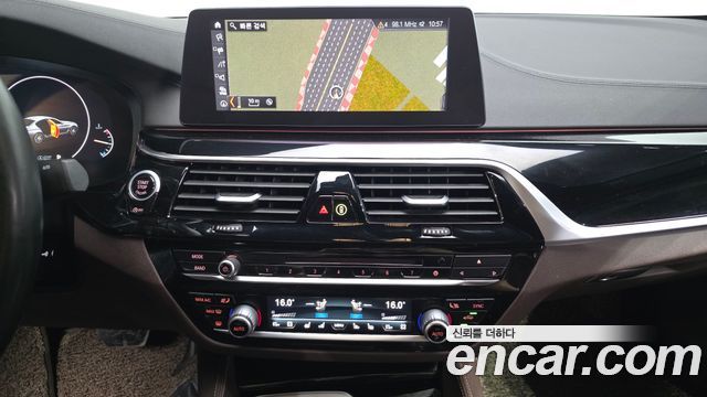 BMW 5-Series 530i xDrive M Sport Package Plus