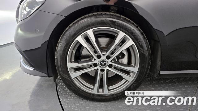 Mercedes-Benz E-Class E250 Avantgarde