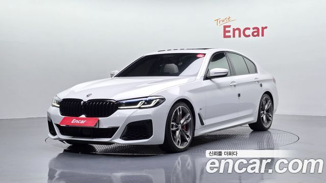 BMW 5-Series M550i xDrive