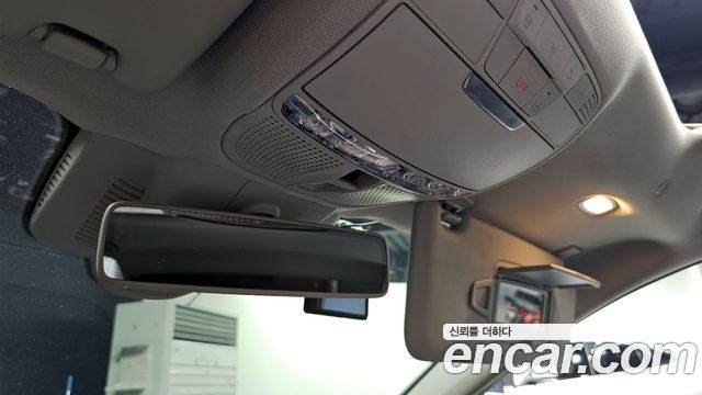 Mercedes-Benz E-Class E300 4MATIC Exclusive