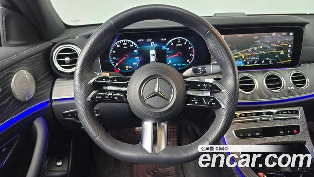 Mercedes-Benz E-Class E350 4MATIC AMG Line