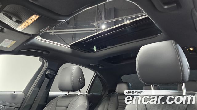 Mercedes-Benz E-Class E350 4MATIC AMG Line