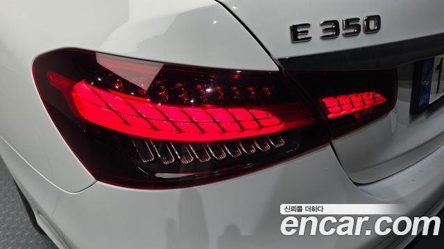 Mercedes-Benz E-Class E350 4MATIC AMG Line