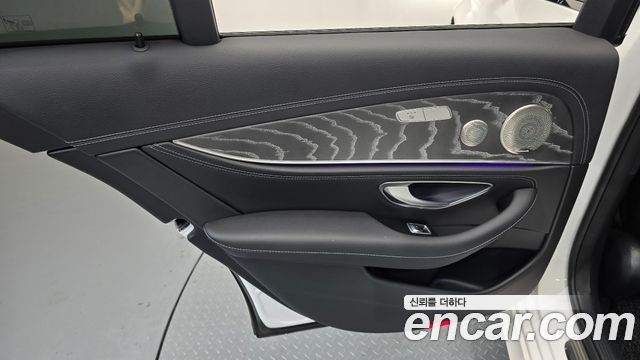 Mercedes-Benz E-Class E350 4MATIC AMG Line