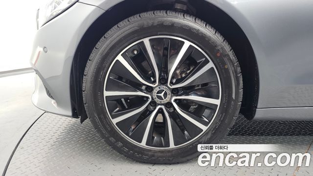 Mercedes-Benz C-Class C200