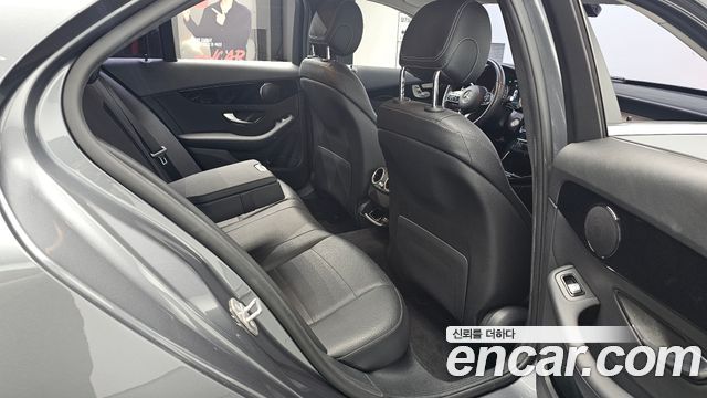 Mercedes-Benz C-Class C200