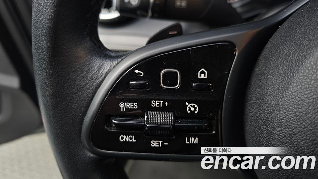 Mercedes-Benz C-Class C200