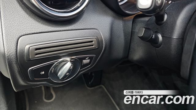 Mercedes-Benz C-Class C200