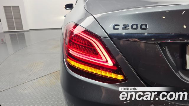 Mercedes-Benz C-Class C200