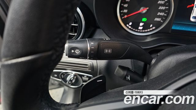 Mercedes-Benz C-Class C200