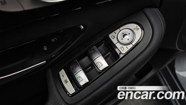 Mercedes-Benz C-Class C200