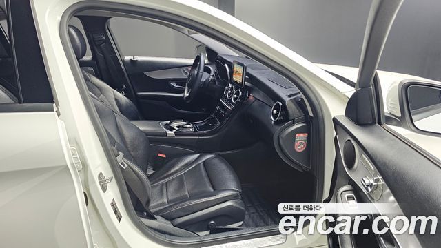 Mercedes-Benz C-Class C200 Avantgarde