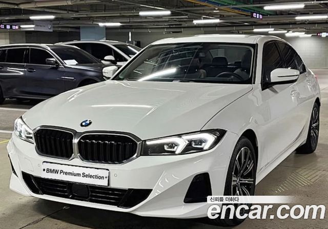 BMW 3-Series 320i