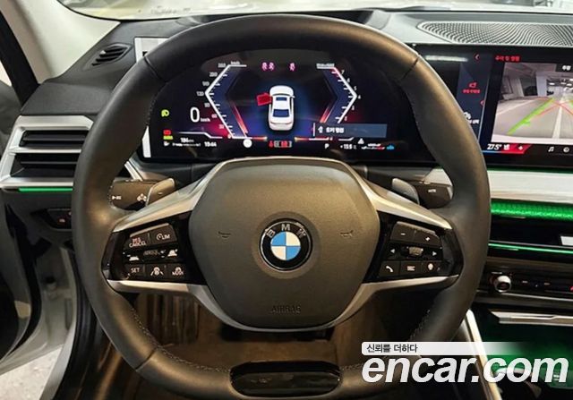BMW 3-Series 320i