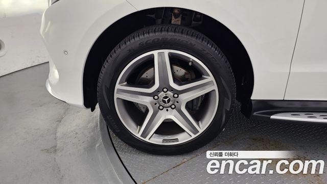 Mercedes-Benz GLE-Class GLE350 d 4MATIC