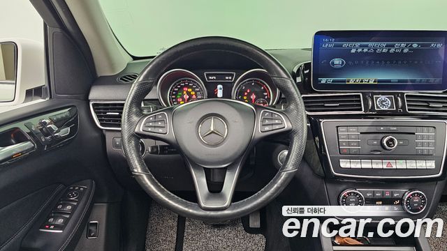 Mercedes-Benz GLE-Class GLE350 d 4MATIC