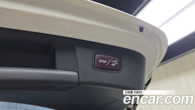 Mercedes-Benz GLA-Class GLA220