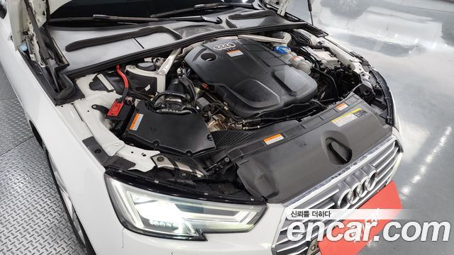 Audi A4 30 TDI Premium