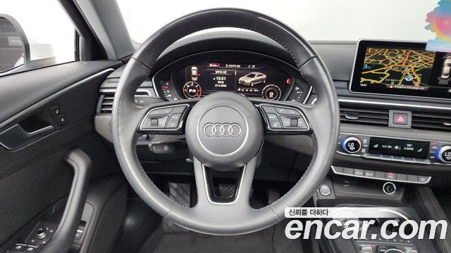 Audi A4 30 TDI Premium