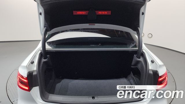 Audi A4 30 TDI Premium
