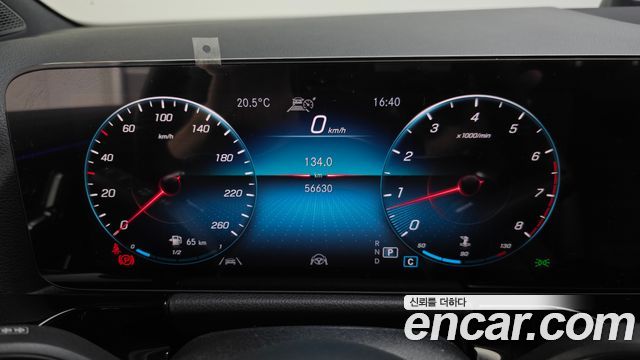 Mercedes-Benz GLA-Class GLA250 4MATIC