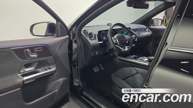 Mercedes-Benz GLA-Class GLA250 4MATIC