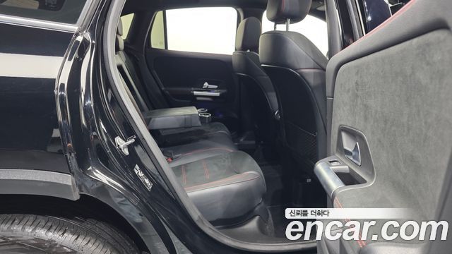 Mercedes-Benz GLA-Class GLA250 4MATIC