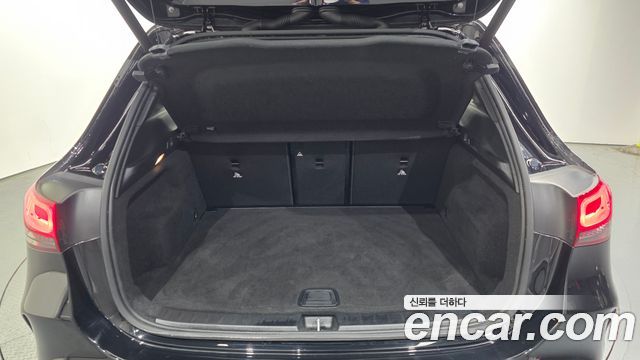 Mercedes-Benz GLA-Class GLA250 4MATIC