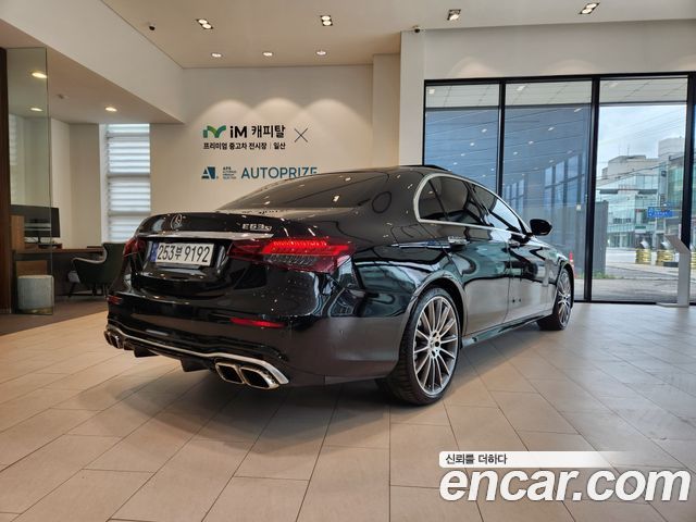 Mercedes-Benz E-Class E350 4MATIC AMG Line