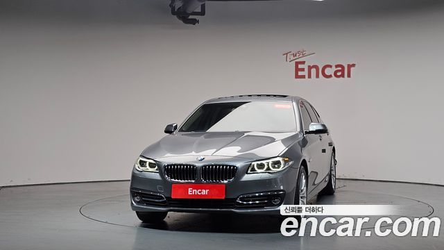BMW 5-Series 528i xDrive Luxury Plus