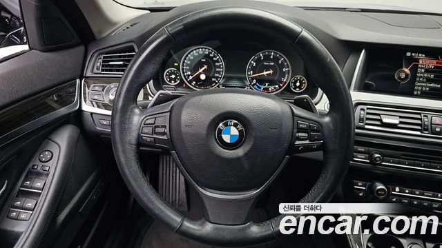 BMW 5-Series 528i xDrive Luxury Plus