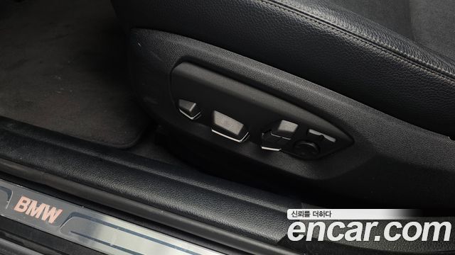 BMW 5-Series 528i xDrive Luxury Plus