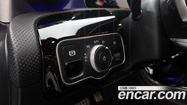 Mercedes-Benz CLA-Class CLA250 4MATIC