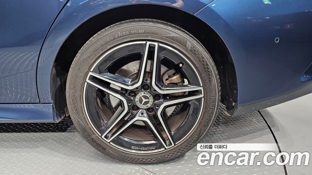 Mercedes-Benz CLA-Class CLA250 4MATIC