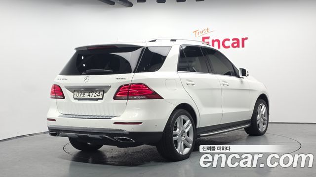 Mercedes-Benz GLE-Class GLE350 d 4MATIC