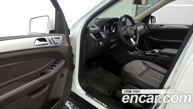 Mercedes-Benz GLE-Class GLE350 d 4MATIC