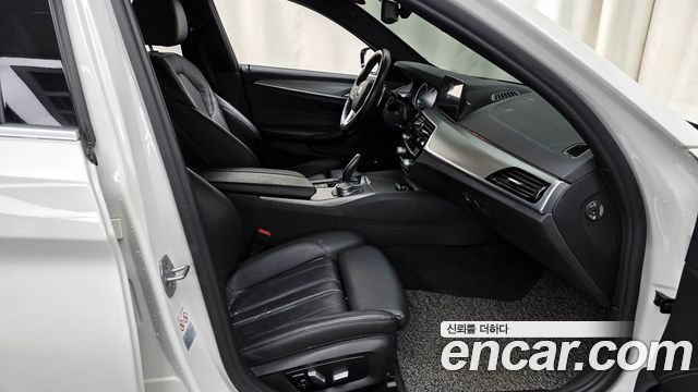 BMW 5-Series 530i M Sport Package