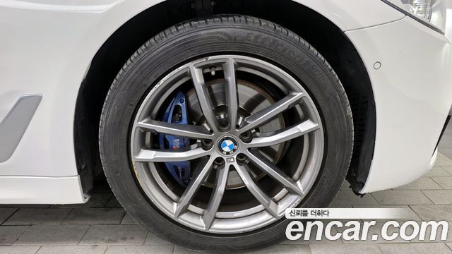 BMW 5-Series 530i M Sport Package