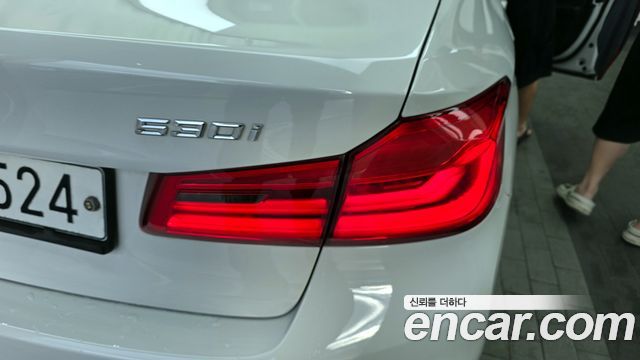 BMW 5-Series 530i M Sport Package