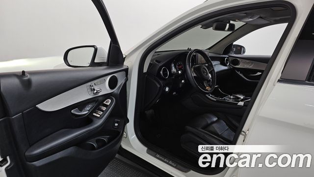 Mercedes-Benz GLC-Class GLC220 d 4MATIC