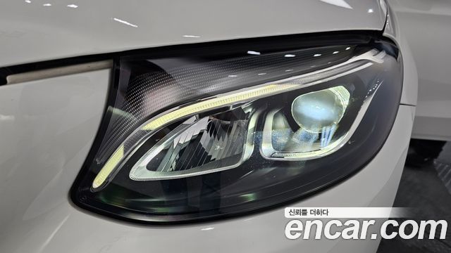 Mercedes-Benz GLC-Class GLC220 d 4MATIC