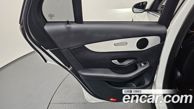 Mercedes-Benz GLC-Class GLC220 d 4MATIC