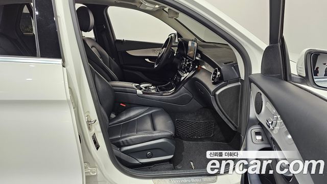 Mercedes-Benz GLC-Class GLC220 d 4MATIC