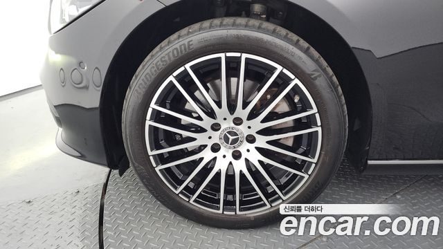 Mercedes-Benz C-Class C200 Avantgarde