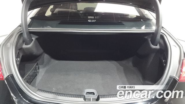 Mercedes-Benz C-Class C200 Avantgarde