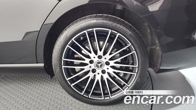 Mercedes-Benz C-Class C200 Avantgarde
