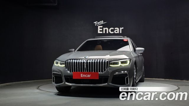 BMW 7-Series 740Li xDrive M Sport Package