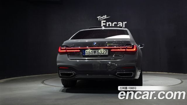 BMW 7-Series 740Li xDrive M Sport Package