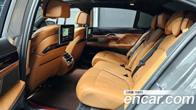 BMW 7-Series 740Li xDrive M Sport Package